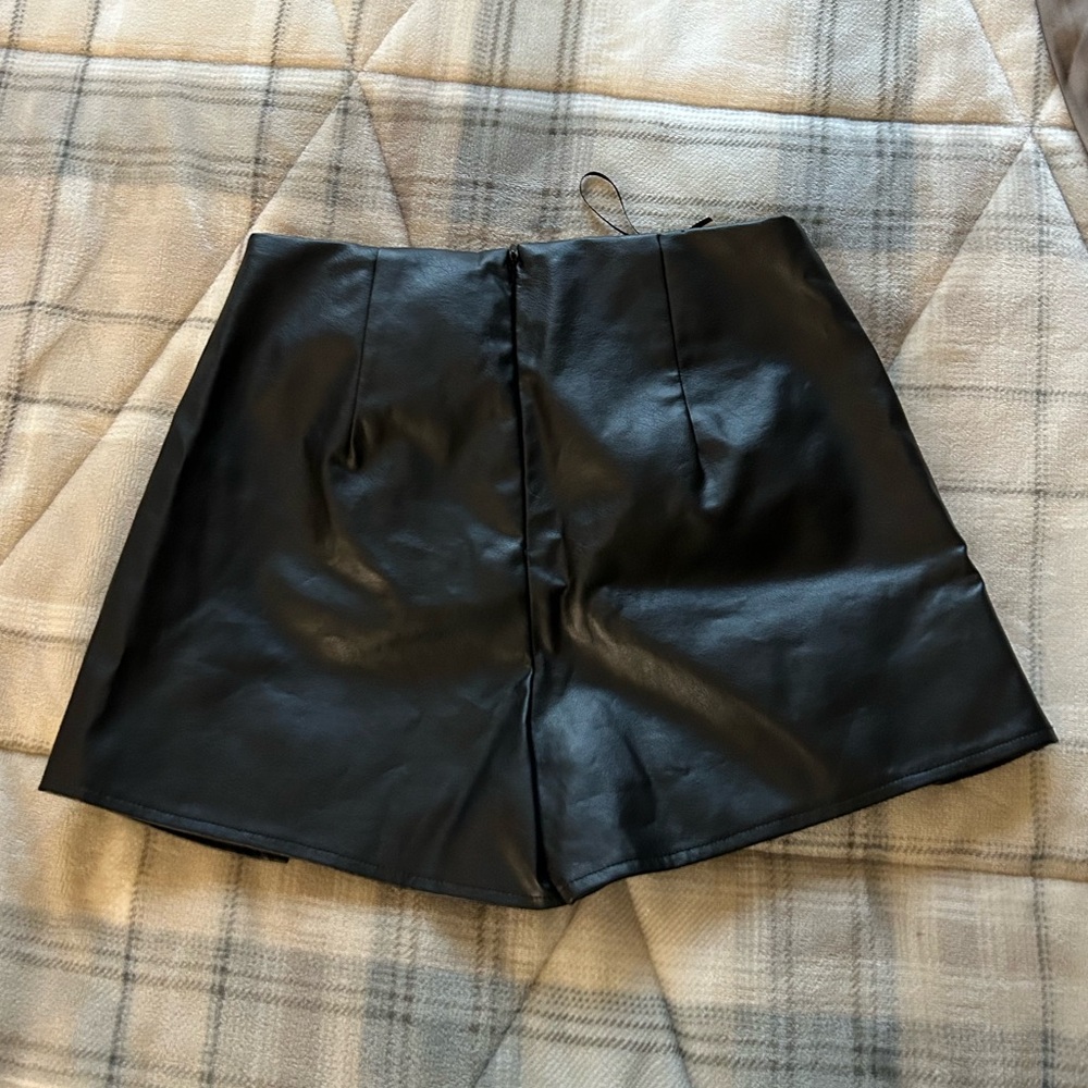 NWOT Altar’d State Black Mini Skirt Skort - Picture 2 of 6